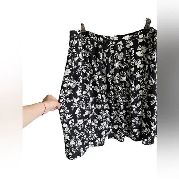 TALBOTS FLORAL PLEATED MIDI SKIRT Size 14 - Picture 6 of 10